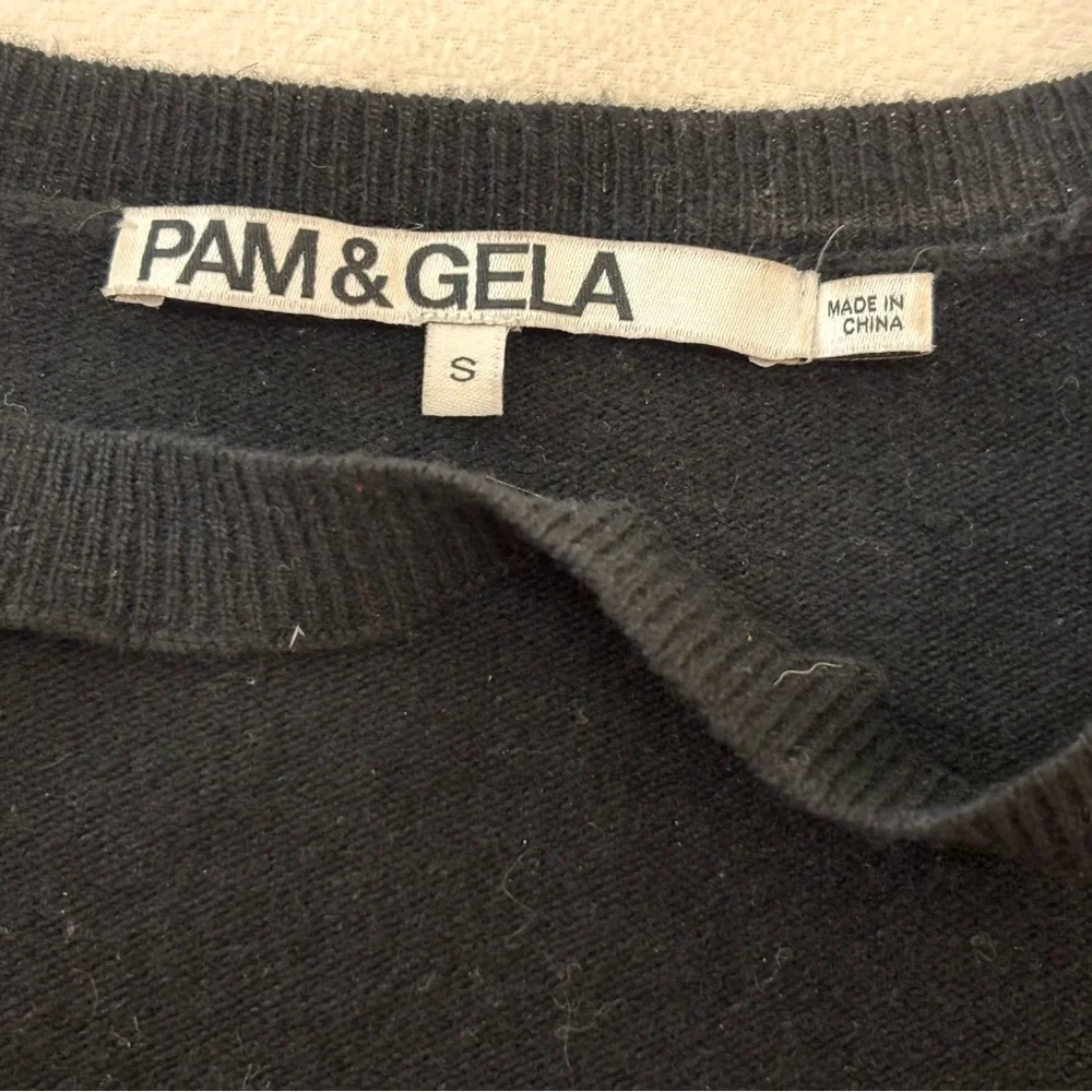Pam &  Gela  Black Star Sweater- V- neck cutout detail. Size S - Picture 9 of 9